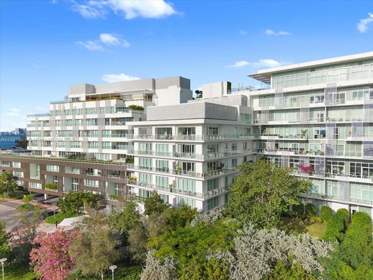 Exterior, Facade, Condo Building