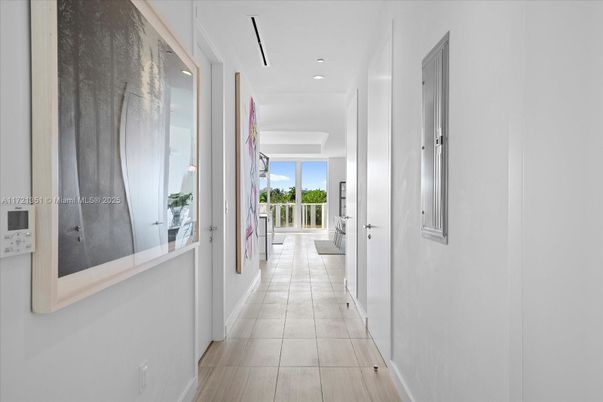 Interior, Recessed Lighting
