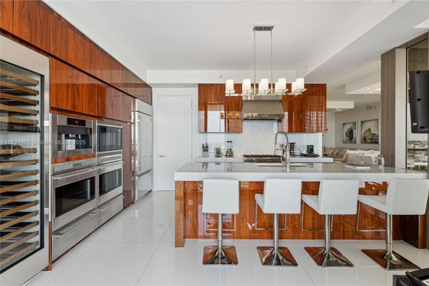 Interior, Kitchen, Pendant Lights, Stainless Steel Appliances