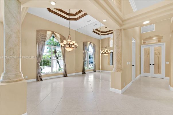 Chandelier, Interior, Recessed Lighting