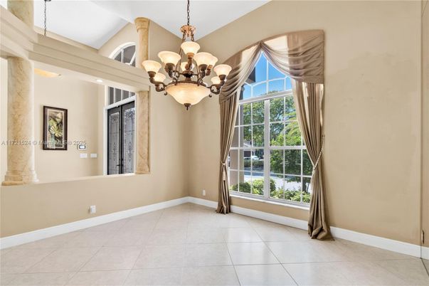 Chandelier, Empty room, Interior, Recessed Lighting