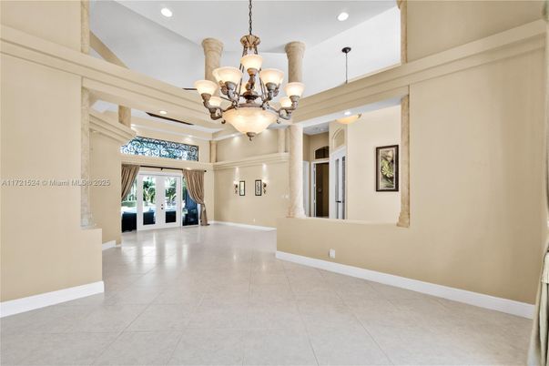Chandelier, Interior, Recessed Lighting