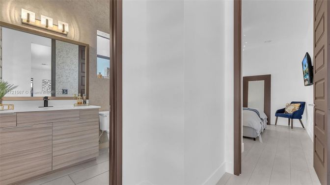 Bathroom, Bedroom, Dual Sink Vanities, Interior, Wood Texture Flooring