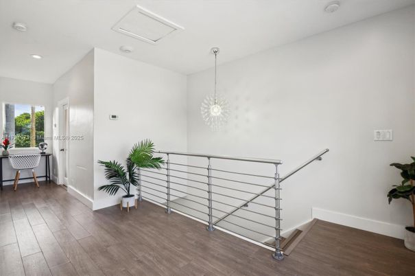 Interior, Pendant Lights, Recessed Lighting, Wood Texture Flooring