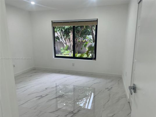 Empty room, Interior, Marble, Recessed Lighting