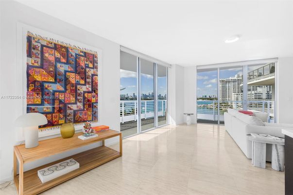 Dining room, Interior, Kitchen, Living room, Recessed Lighting, Stainless Steel Appliances