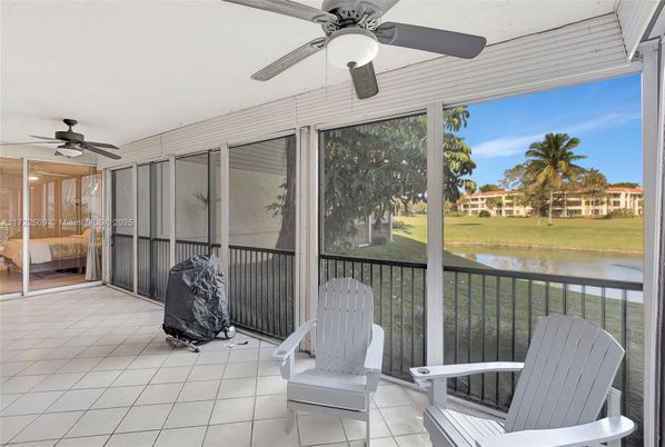 Interior, Sun Room, Water