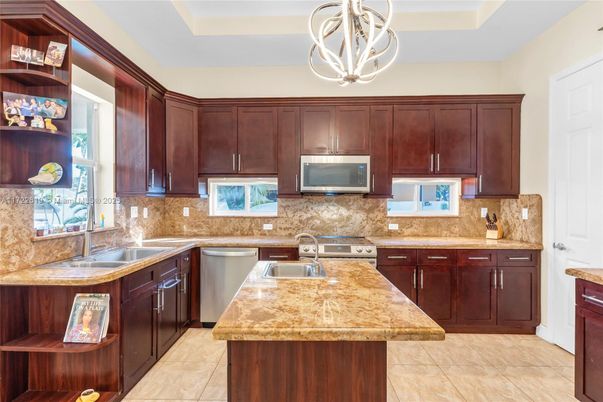 Interior, Kitchen, Pendant Lights, Stainless Steel Appliances