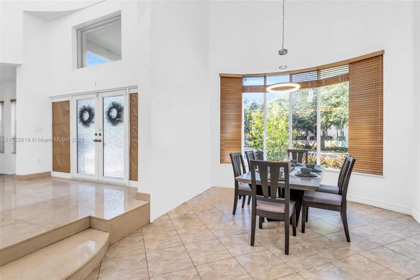 Dining room, Interior, Pendant Lights