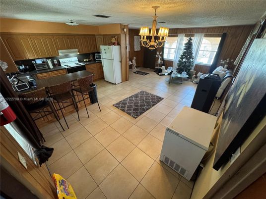 Chandelier, Dining room, Interior, Kitchen, Living room