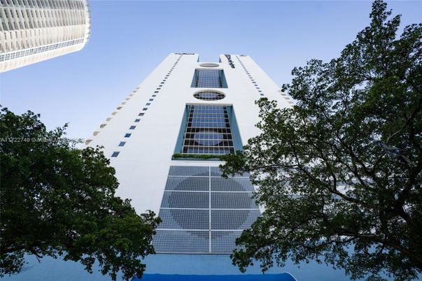 Exterior, Facade, Highrise