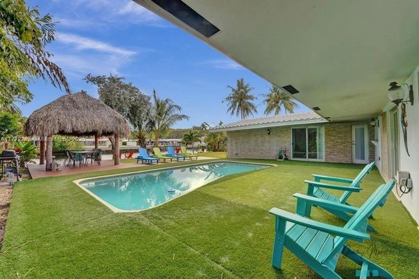 Backyard, Exterior, Pool