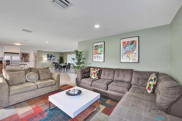 Dining room, Interior, Living room, Recessed Lighting