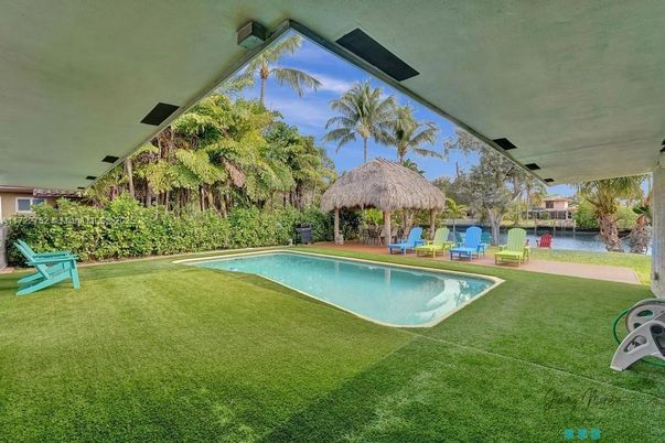 Backyard, Exterior, Pool