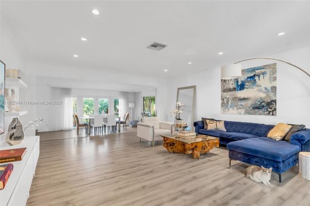 Dining room, Interior, Living room, Recessed Lighting, Wood Texture Flooring