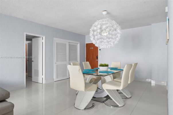 Chandelier, Dining room, Interior