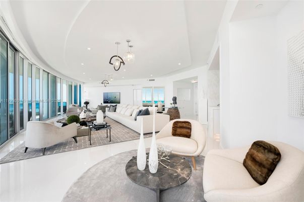 Chandelier, Interior, Living room, Pendant Lights, Recessed Lighting