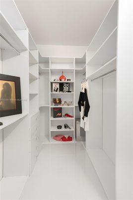 Interior, Walk-in Closets