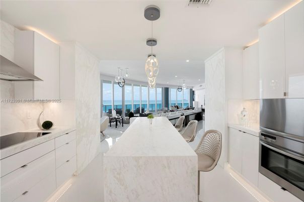 Dining room, Interior, Kitchen, Pendant Lights, Recessed Lighting, Stainless Steel Appliances, Water
