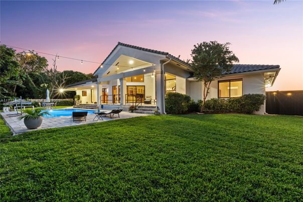 Backyard, Exterior, Pool