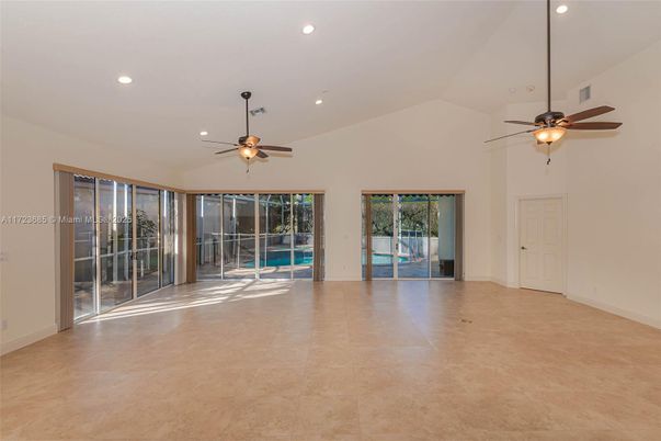 Empty room, Interior, Recessed Lighting