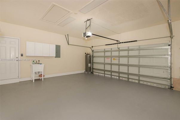 Garage, Interior