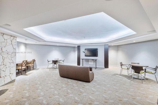 Dining room, Interior, Recessed Lighting