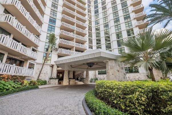 Exterior, Facade, Condo Building