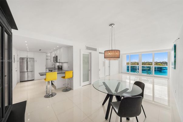 Dining room, Interior, Kitchen, Pendant Lights, Recessed Lighting, Stainless Steel Appliances, Water
