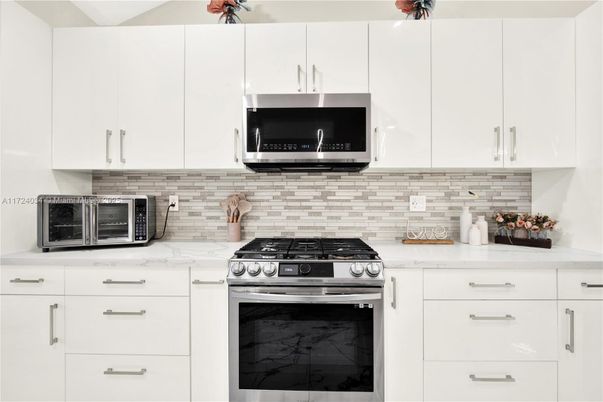 Interior, Kitchen, Stainless Steel Appliances