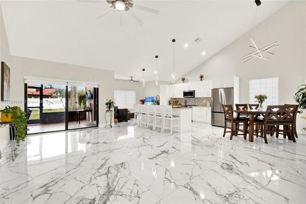 Dining room, Interior, Kitchen, Marble, Pendant Lights, Recessed Lighting, Stainless Steel Appliances