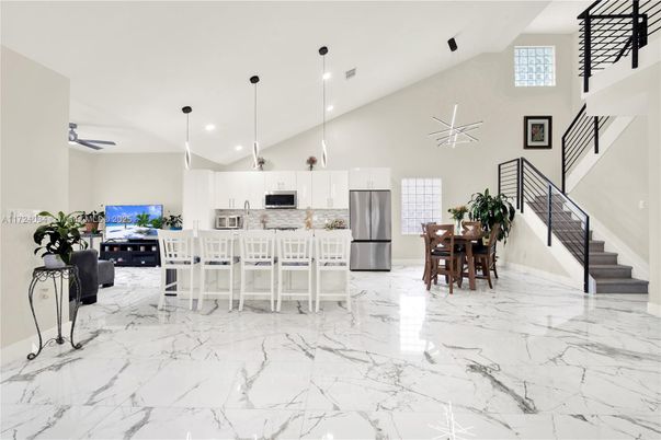 Dining room, Interior, Kitchen, Marble, Pendant Lights, Recessed Lighting, Stainless Steel Appliances