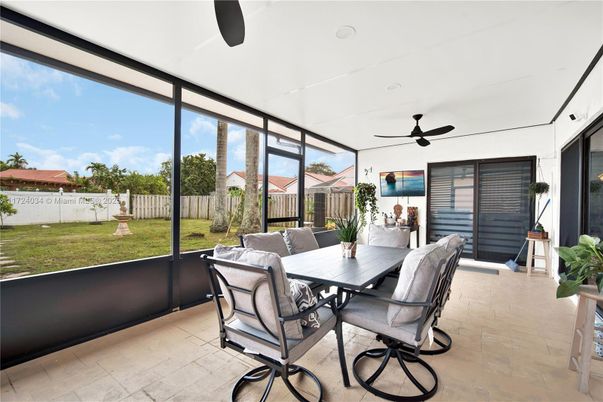 Dining room, Interior, Sun Room