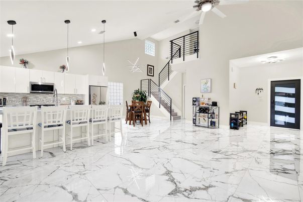 Dining room, Interior, Kitchen, Marble, Pendant Lights, Recessed Lighting