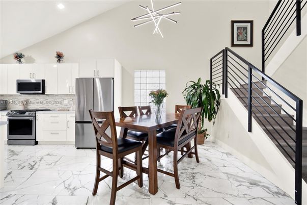 Dining room, Interior, Kitchen, Marble, Pendant Lights, Recessed Lighting, Stainless Steel Appliances