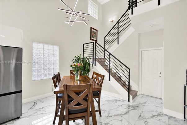 Dining room, Interior, Marble, Pendant Lights
