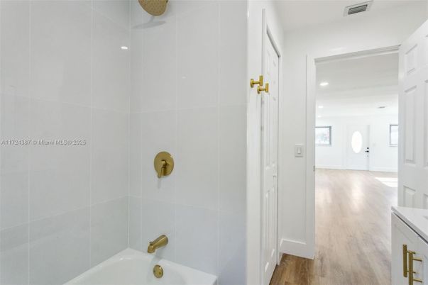 Bathroom, Interior, Recessed Lighting, Wood Texture Flooring