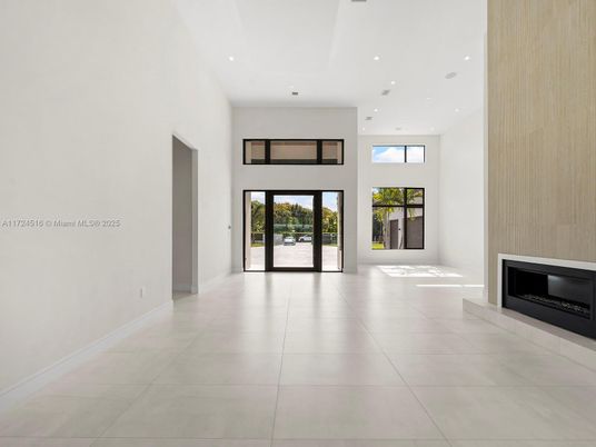 Fireplace, Interior, Recessed Lighting