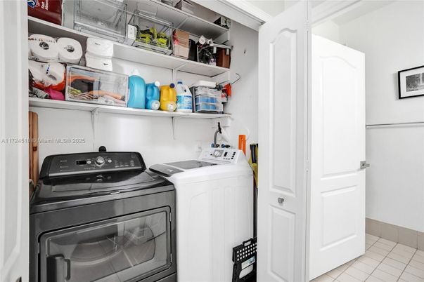Interior, Utility Closets, Washer