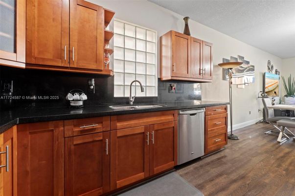 Interior, Kitchen, Wood Texture Flooring