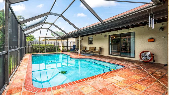Glass Ceilings, Interior, Pool, Sun Room