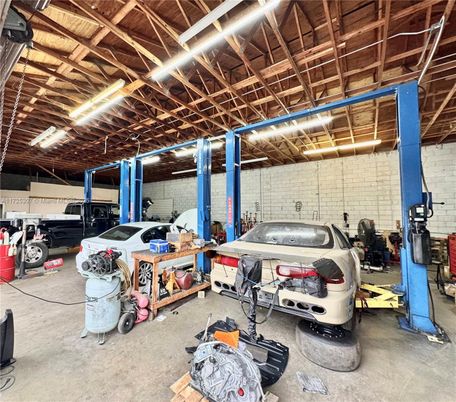 Garage, Interior, Stone Walls, Wooden Beams, Wooden Ceilings