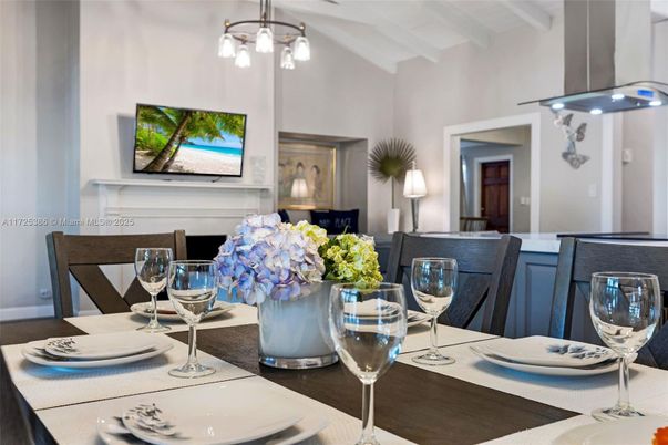 Dining room, Interior