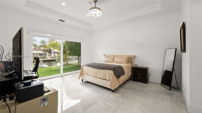 Bedroom, Interior, Pendant Lights, Recessed Lighting