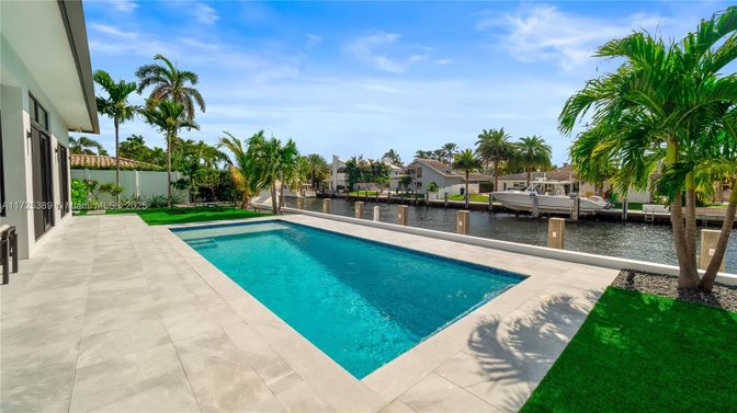 Exterior, Lake, Pool, Water