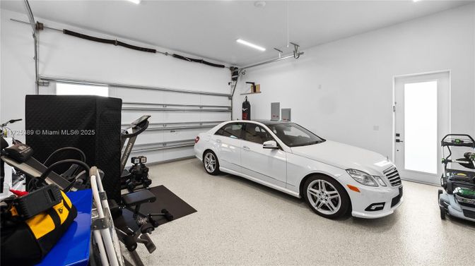 Fitness Equipment, Garage, Interior, Recessed Lighting