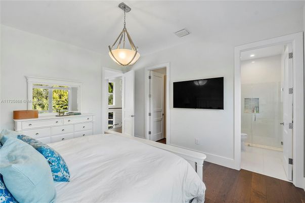 Bathroom, Bedroom, Glass Shower, Interior, Pendant Lights, Recessed Lighting, Wood Texture Flooring