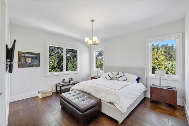 Bedroom, Chandelier, Interior, Pendant Lights, Wood Texture Flooring