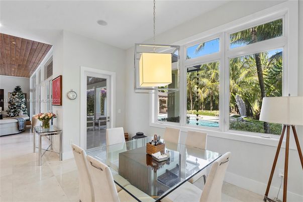 Dining room, Interior, Pendant Lights