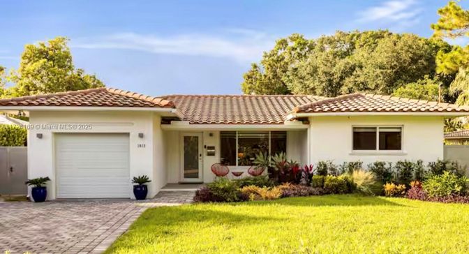 Attached, Backyard, Exterior, Facade, Mediterranean